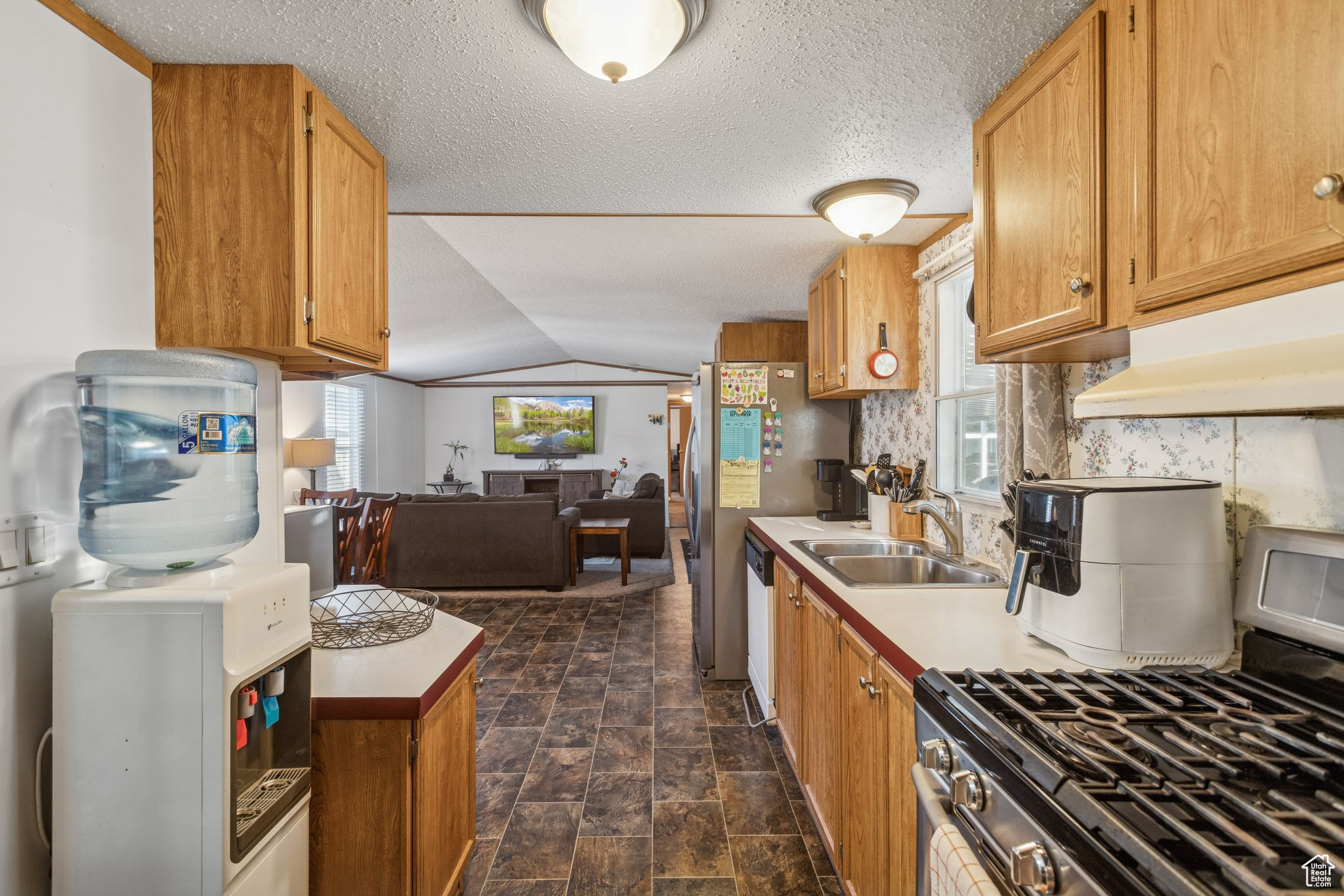 RIVERSIDE - Residential