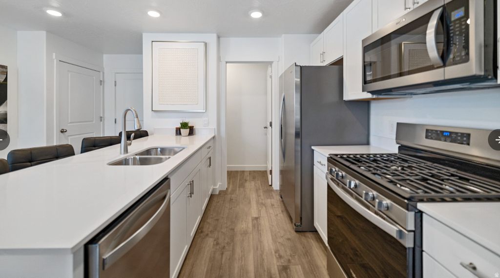 Photo of 529 S MAY DR, Cedar City, UT 84720 (MLS # 2156355)