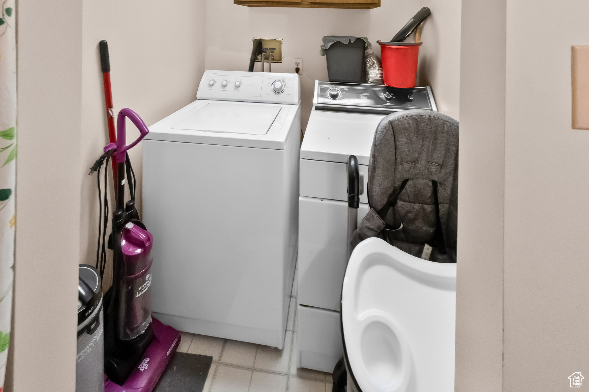 Bountiful, Utah 84010, United States, 4 Bedrooms Bedrooms, ,2 BathroomsBathrooms,Residential,Active,131679