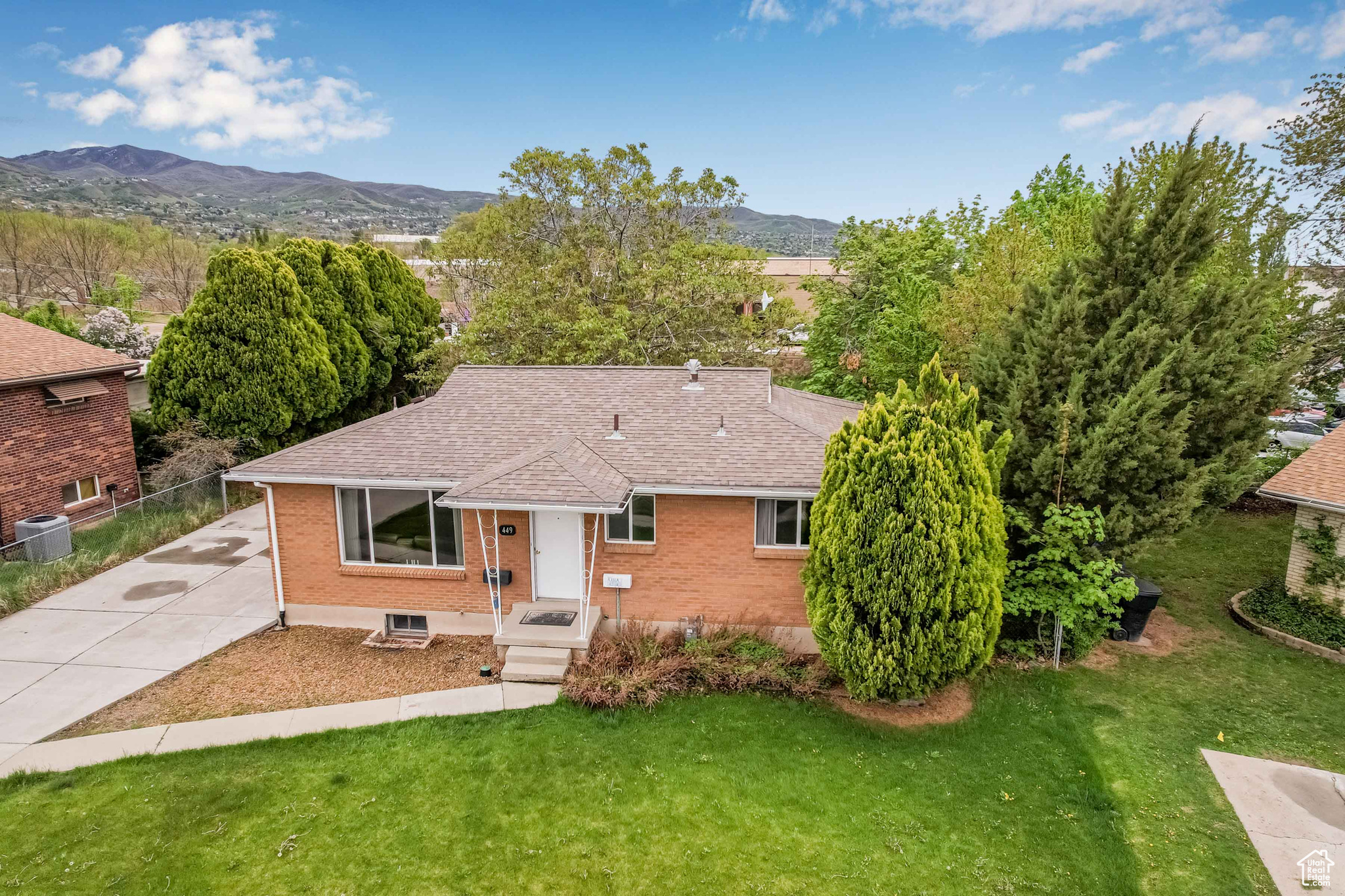 Bountiful, Utah 84010, United States, 4 Bedrooms Bedrooms, ,2 BathroomsBathrooms,Residential,Active,131679