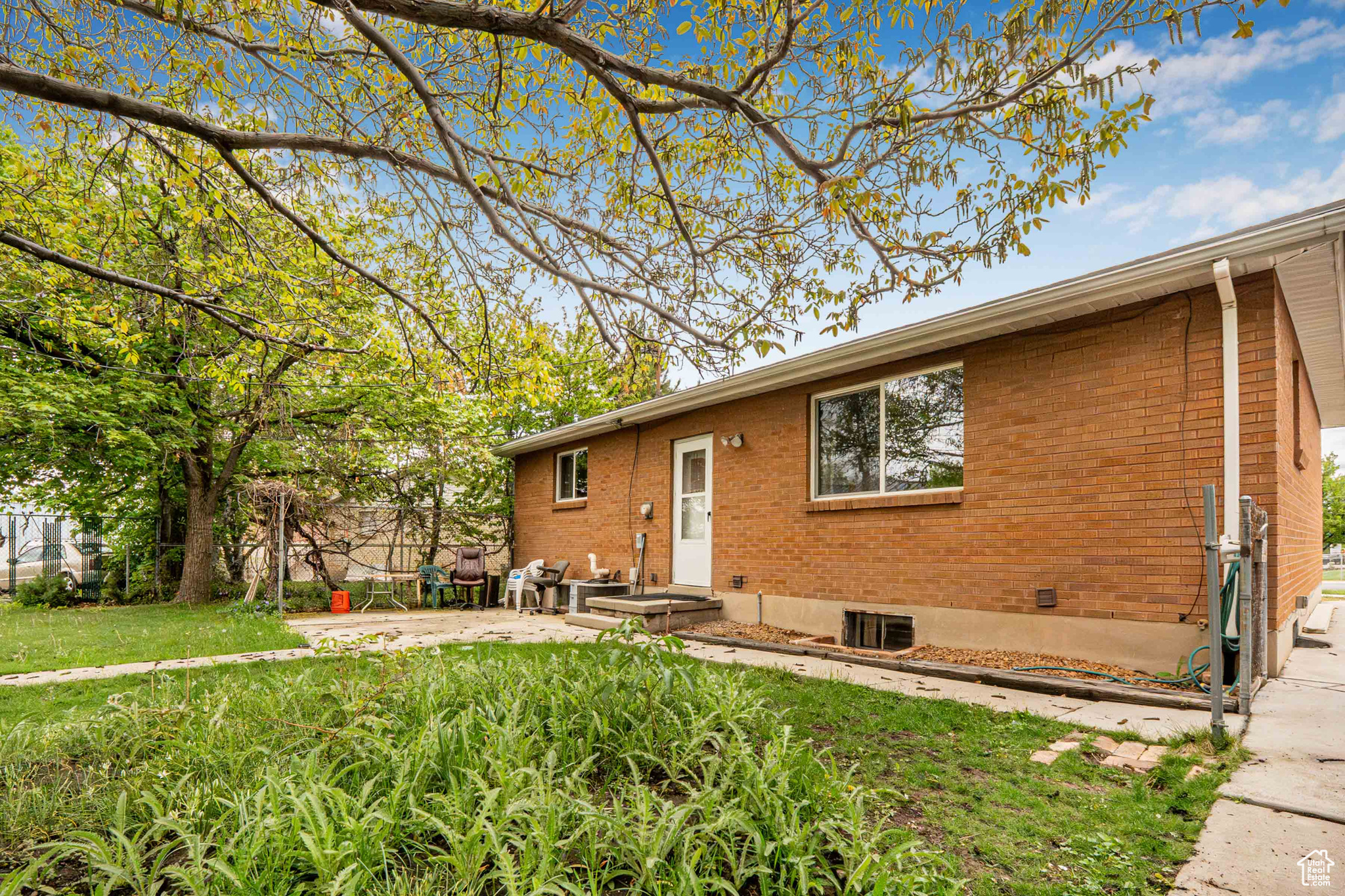 Bountiful, Utah 84010, United States, 4 Bedrooms Bedrooms, ,2 BathroomsBathrooms,Residential,Active,131679