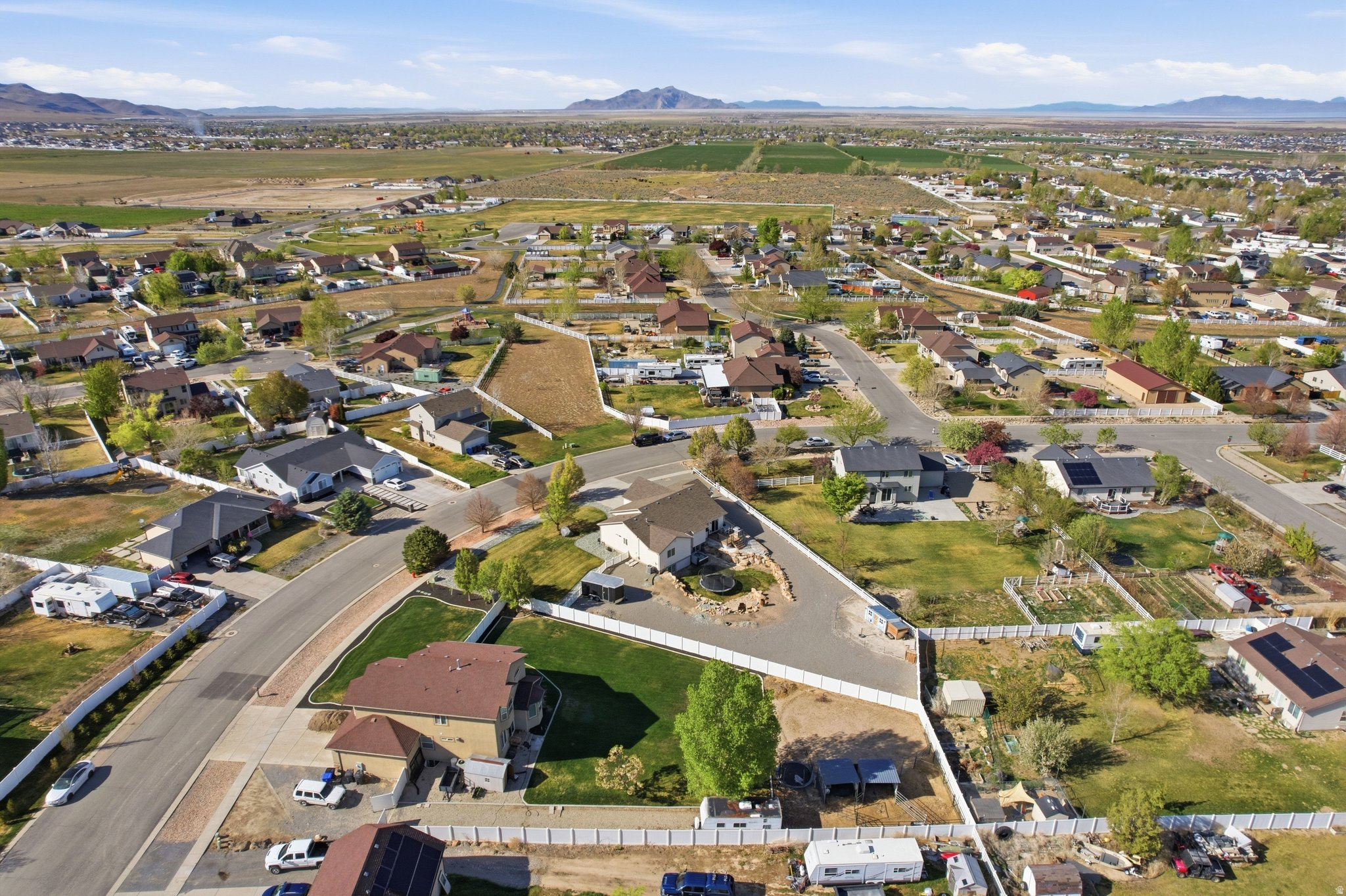 SOUTH WILLOW ESTATES - Residential