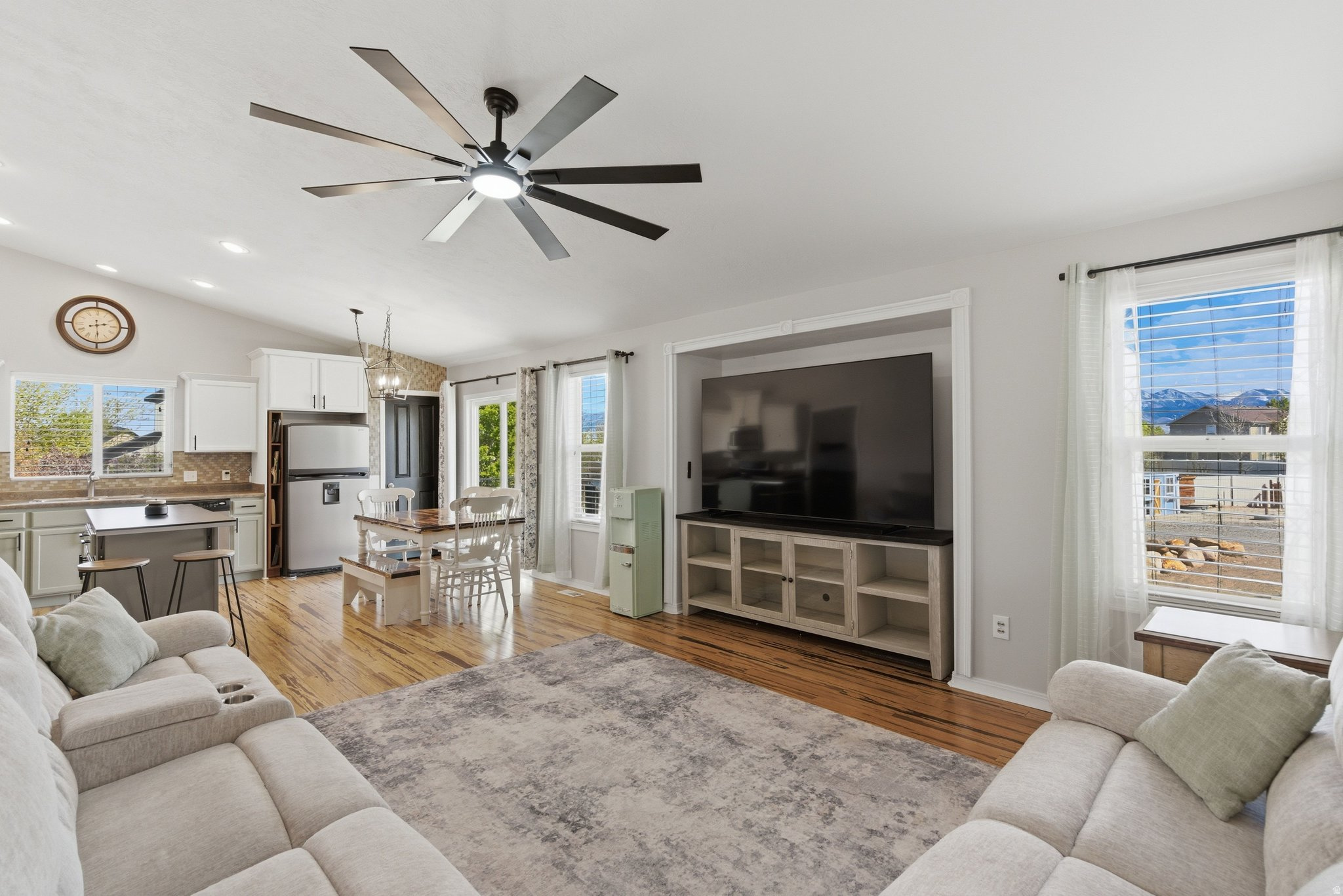 SOUTH WILLOW ESTATES - Residential