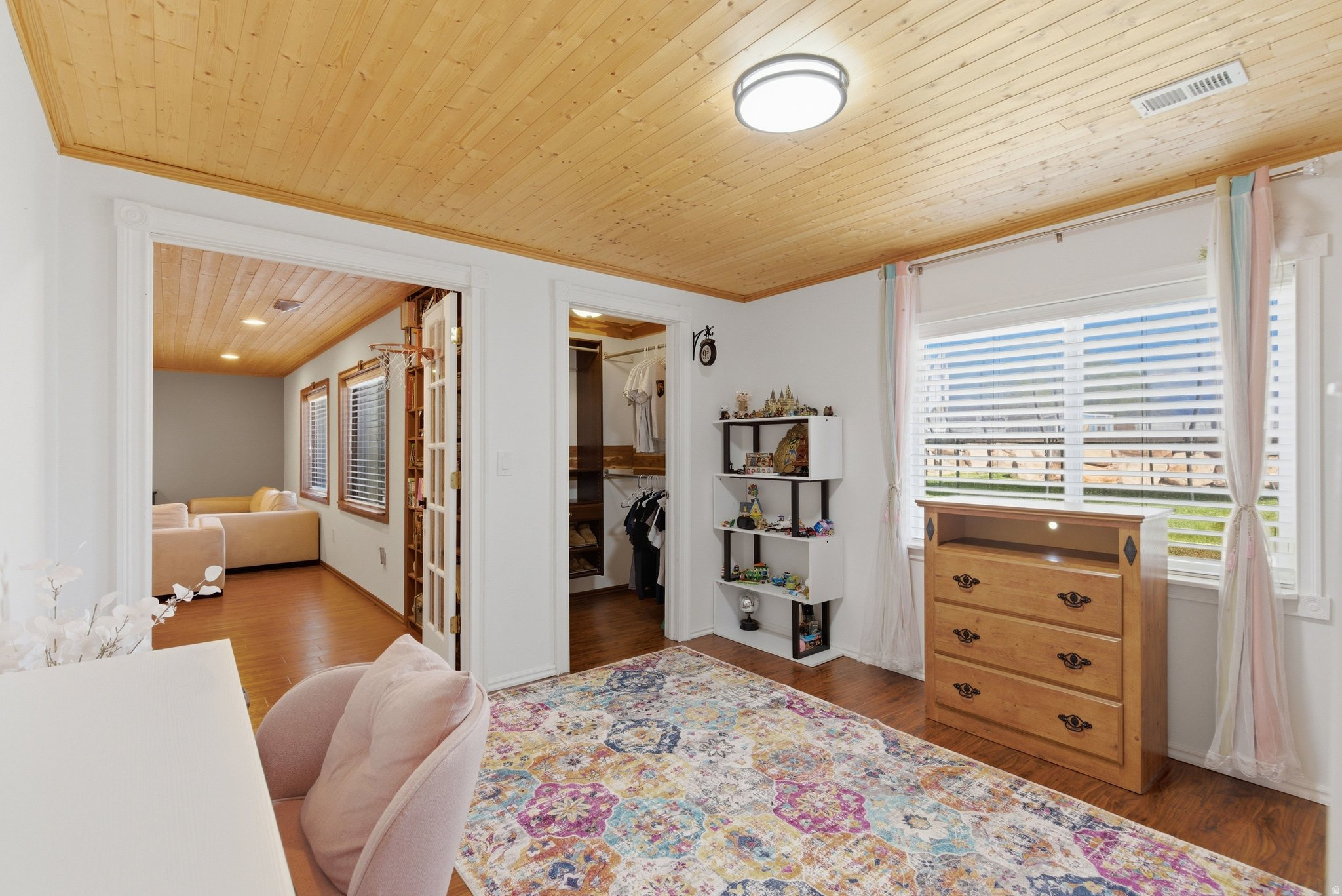 SOUTH WILLOW ESTATES - Residential