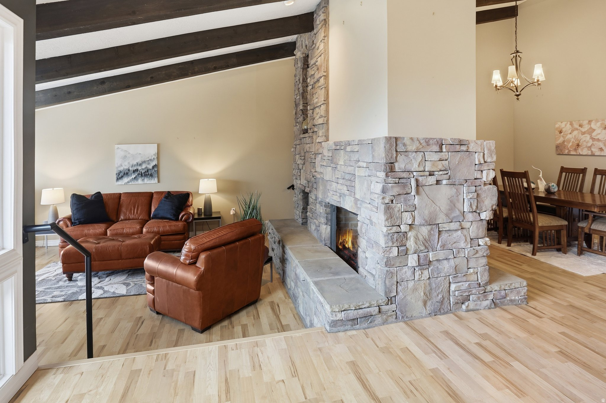 KNOLLWOOD - Residential