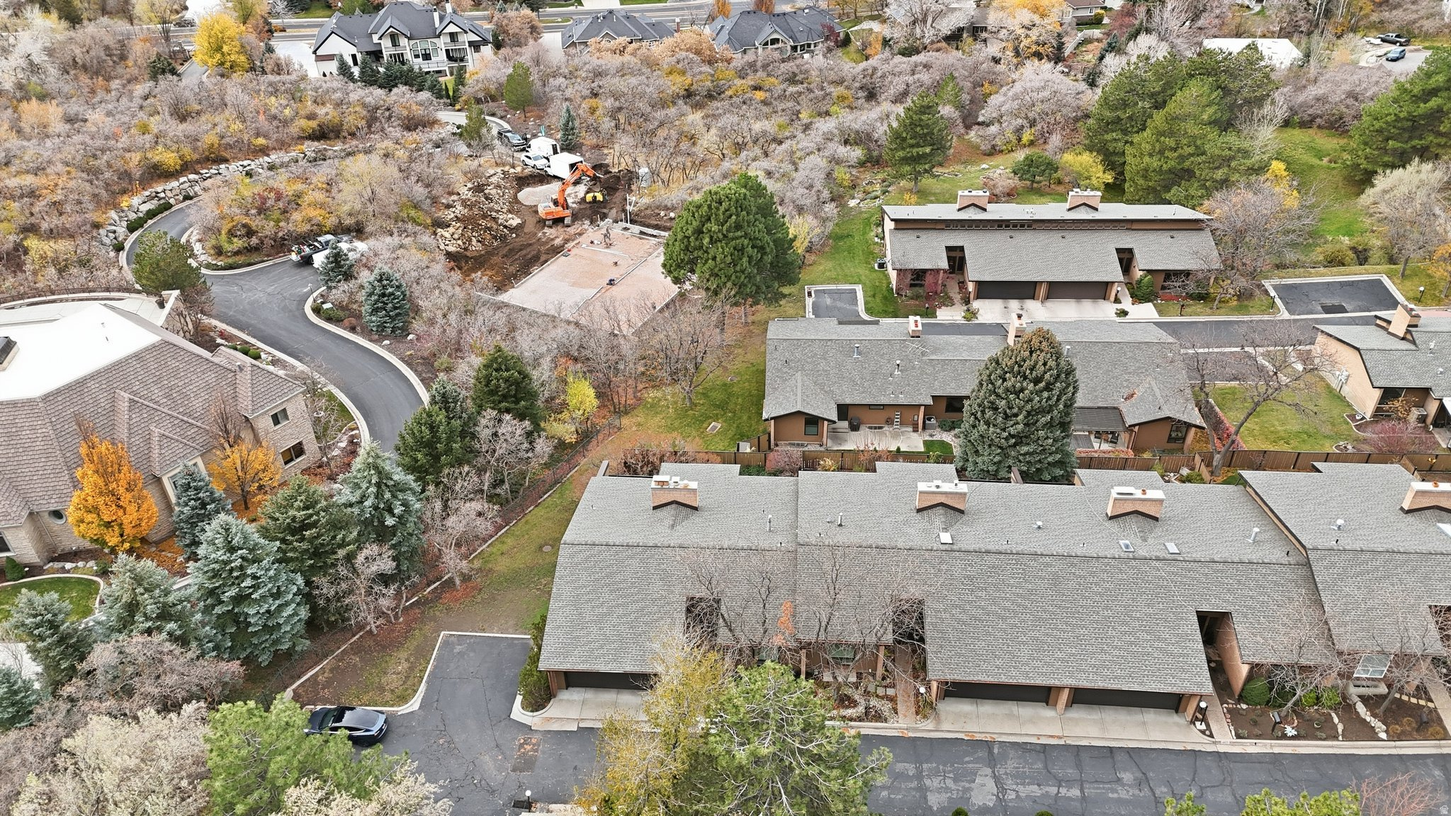 KNOLLWOOD - Residential