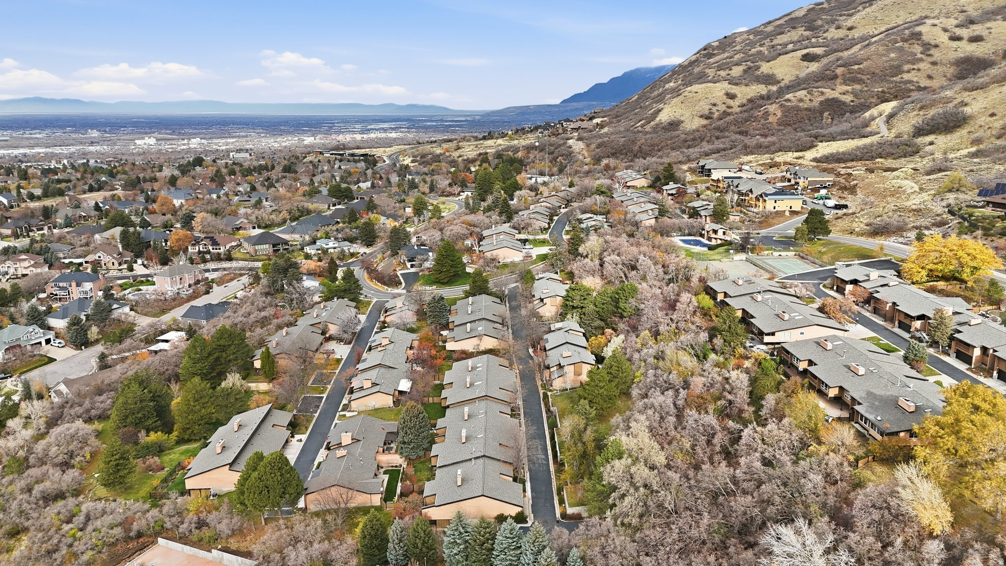 KNOLLWOOD - Residential