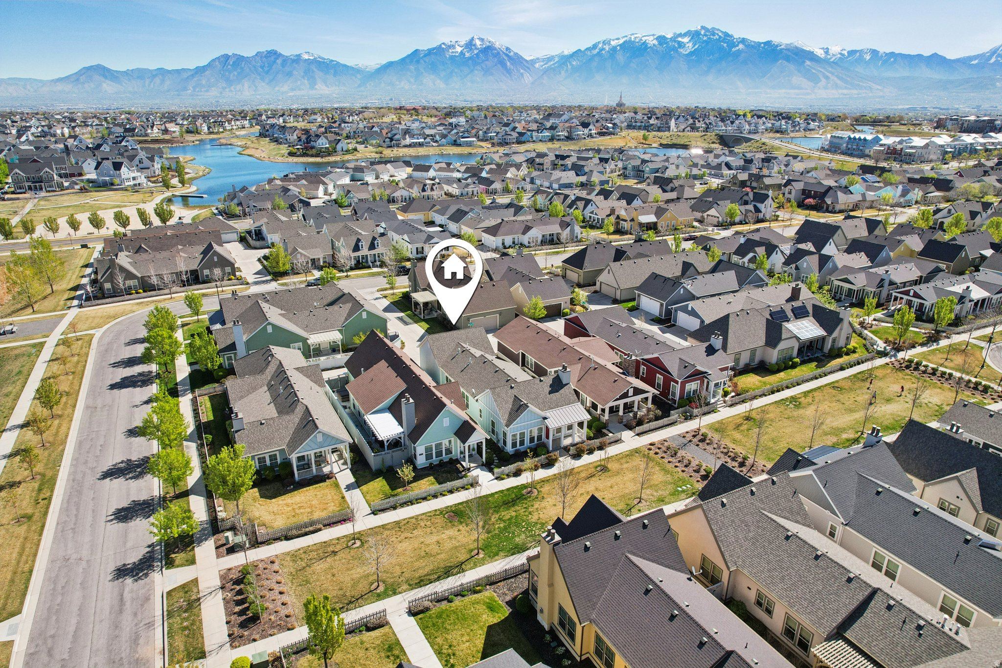 GARDEN PARK DAYBREAK - Residential