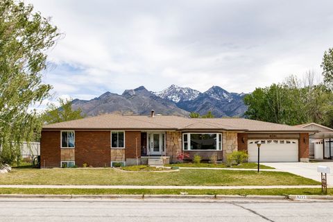 8291 S CRAVALAN CIR Sandy UT 84093