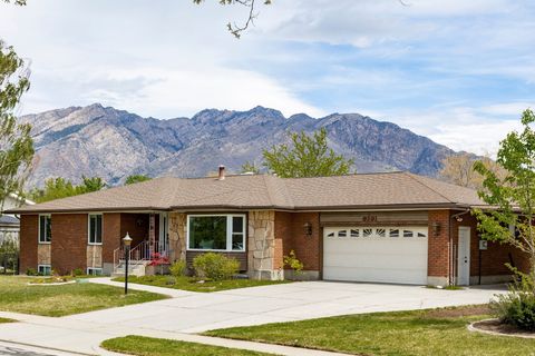 Tiny photo for 8291 S CRAVALAN CIR, Sandy, UT 84093 (MLS # 2151227)