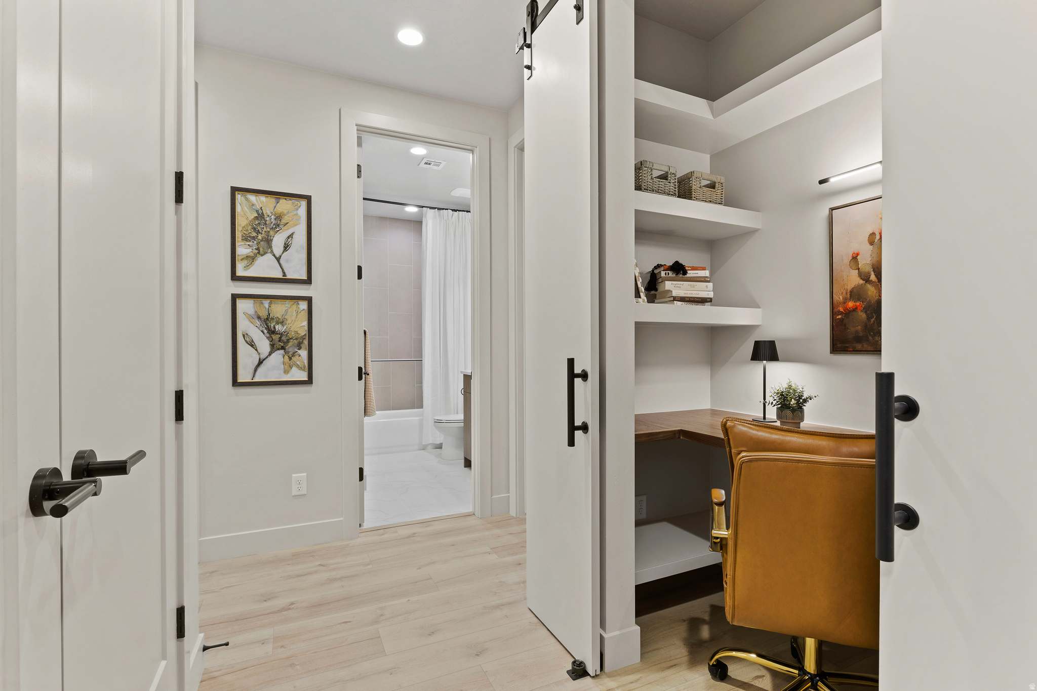 PAINTED SANDS - Residential