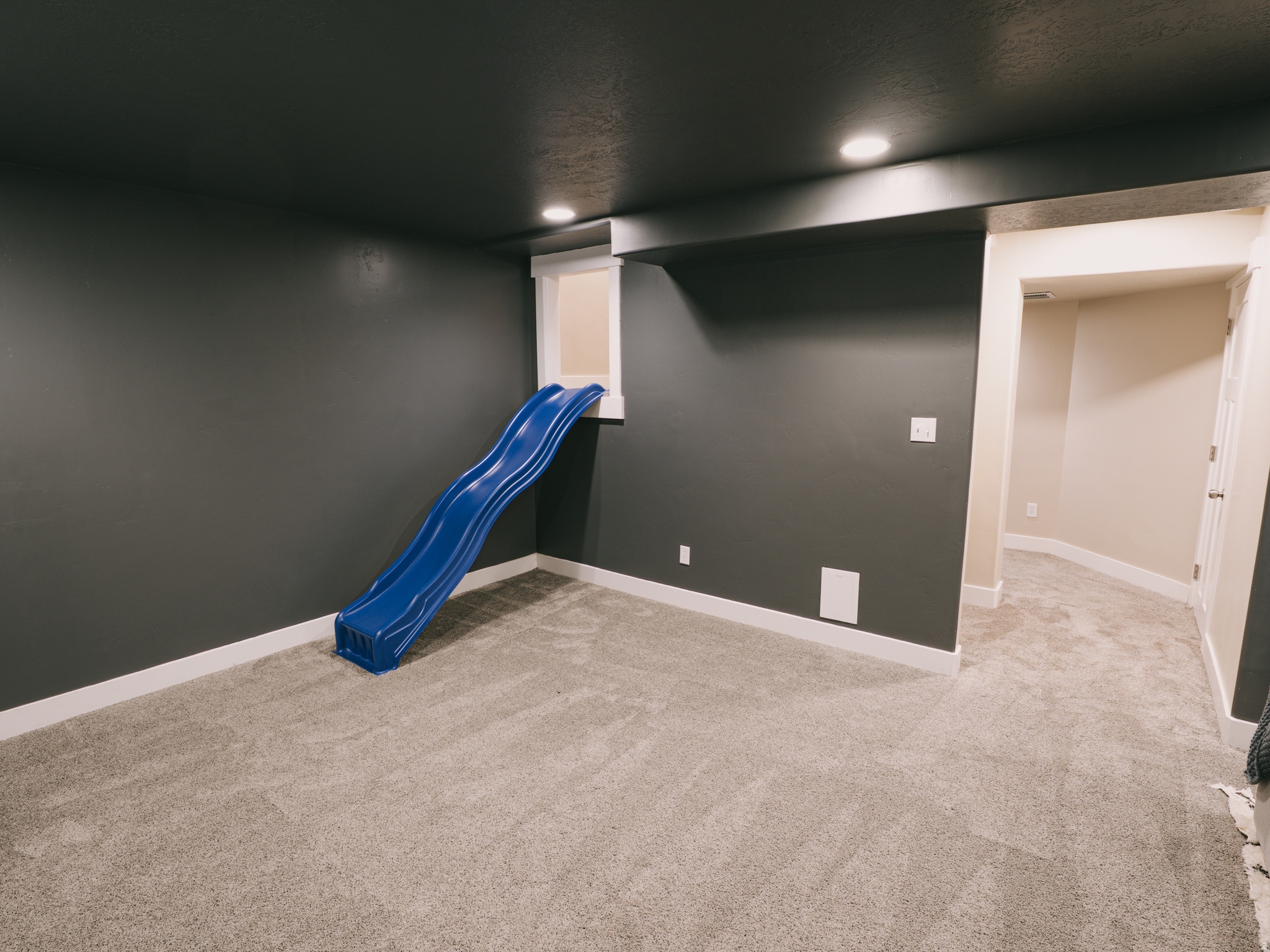 SILVER LAKE - Residential