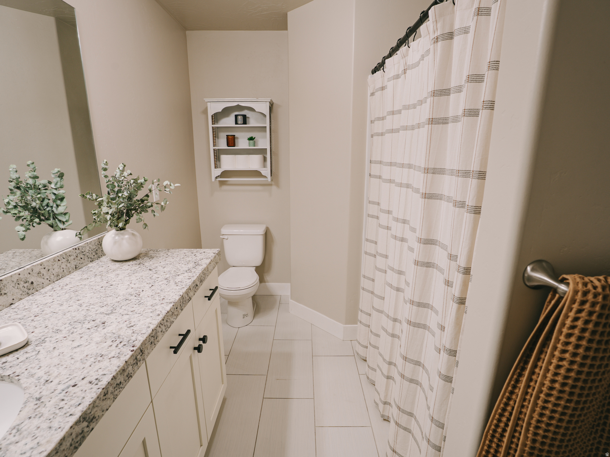 SILVER LAKE - Residential