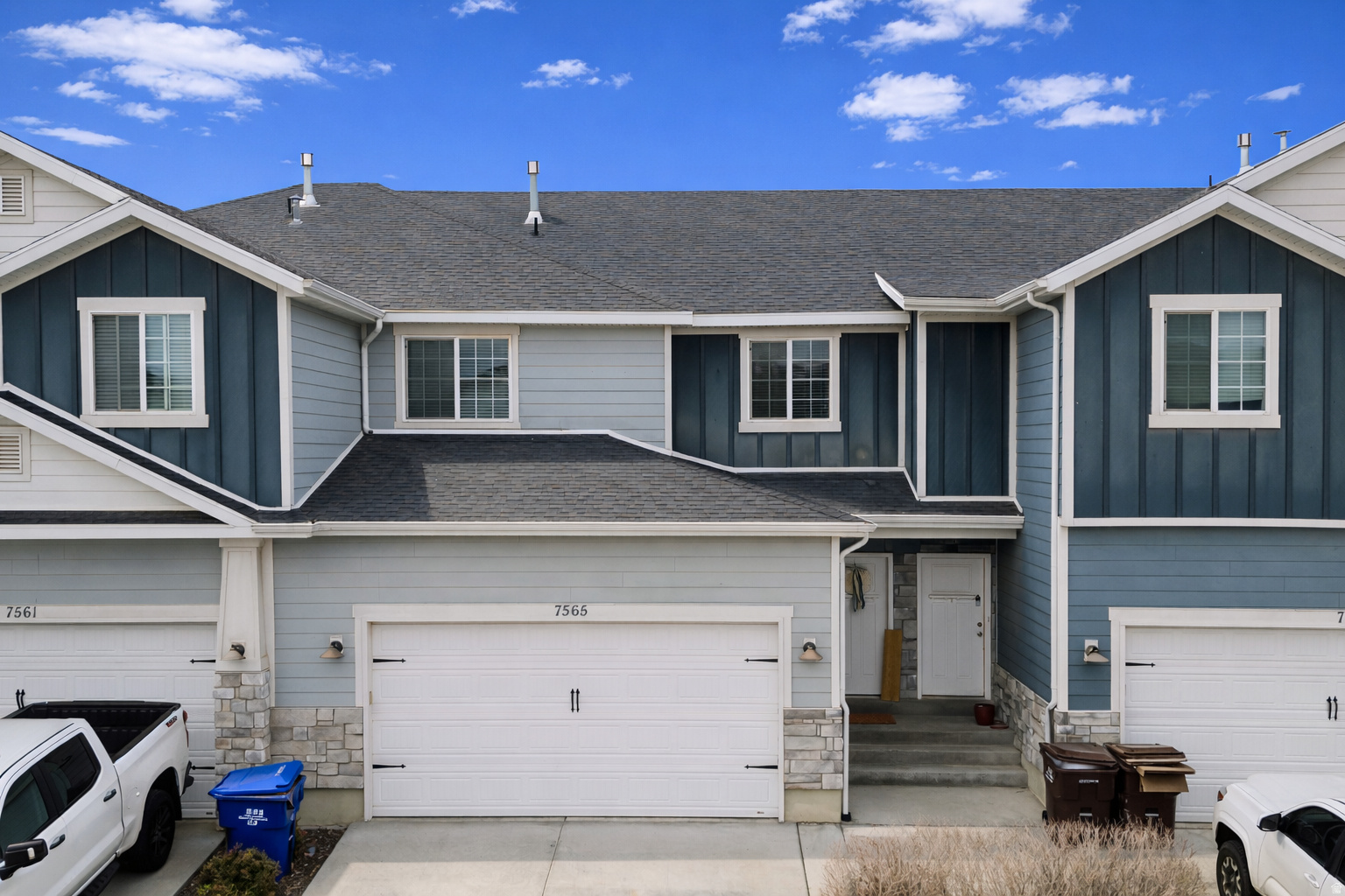 SILVER LAKE - Residential