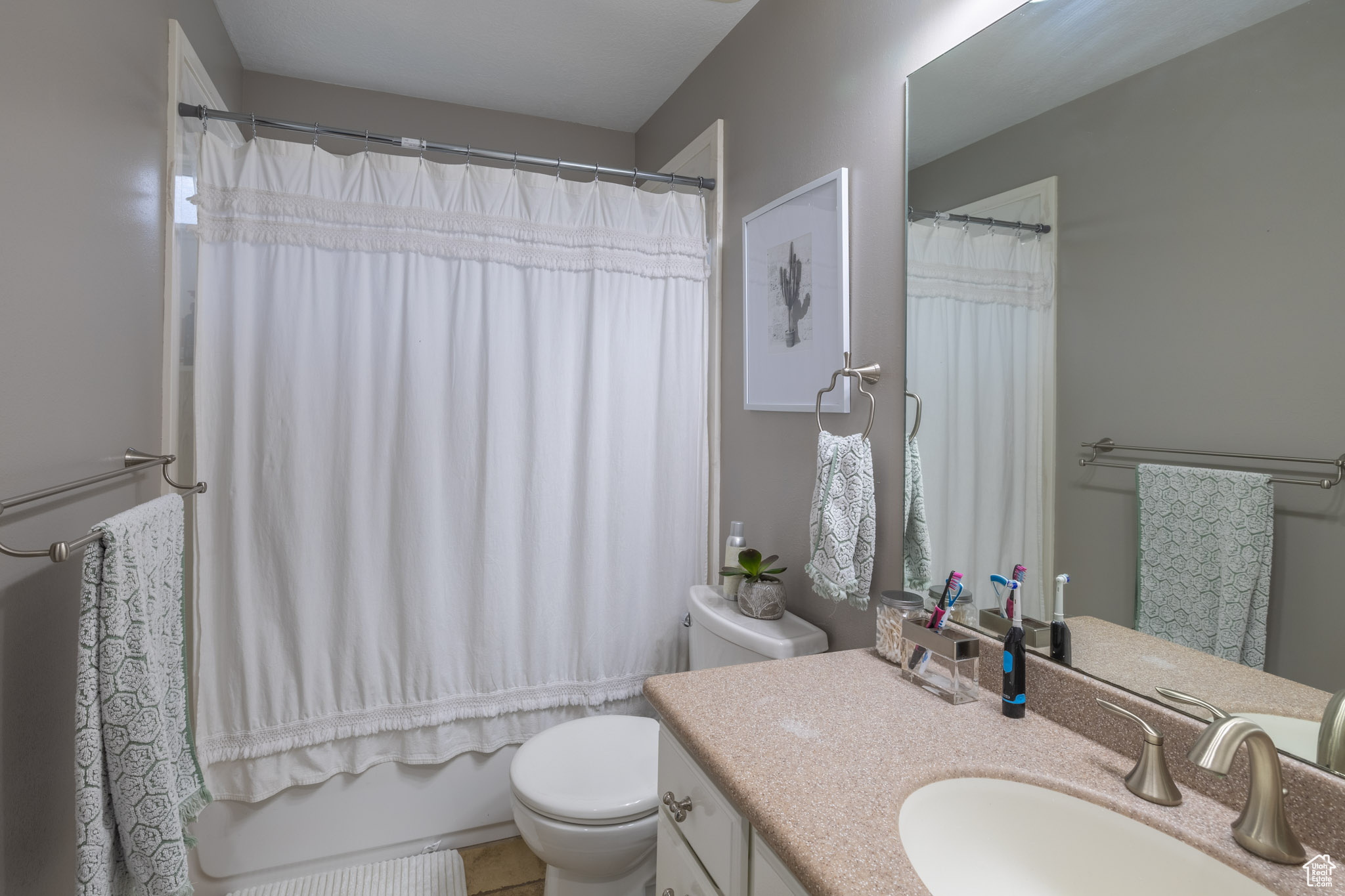 THREE MILE - Residential