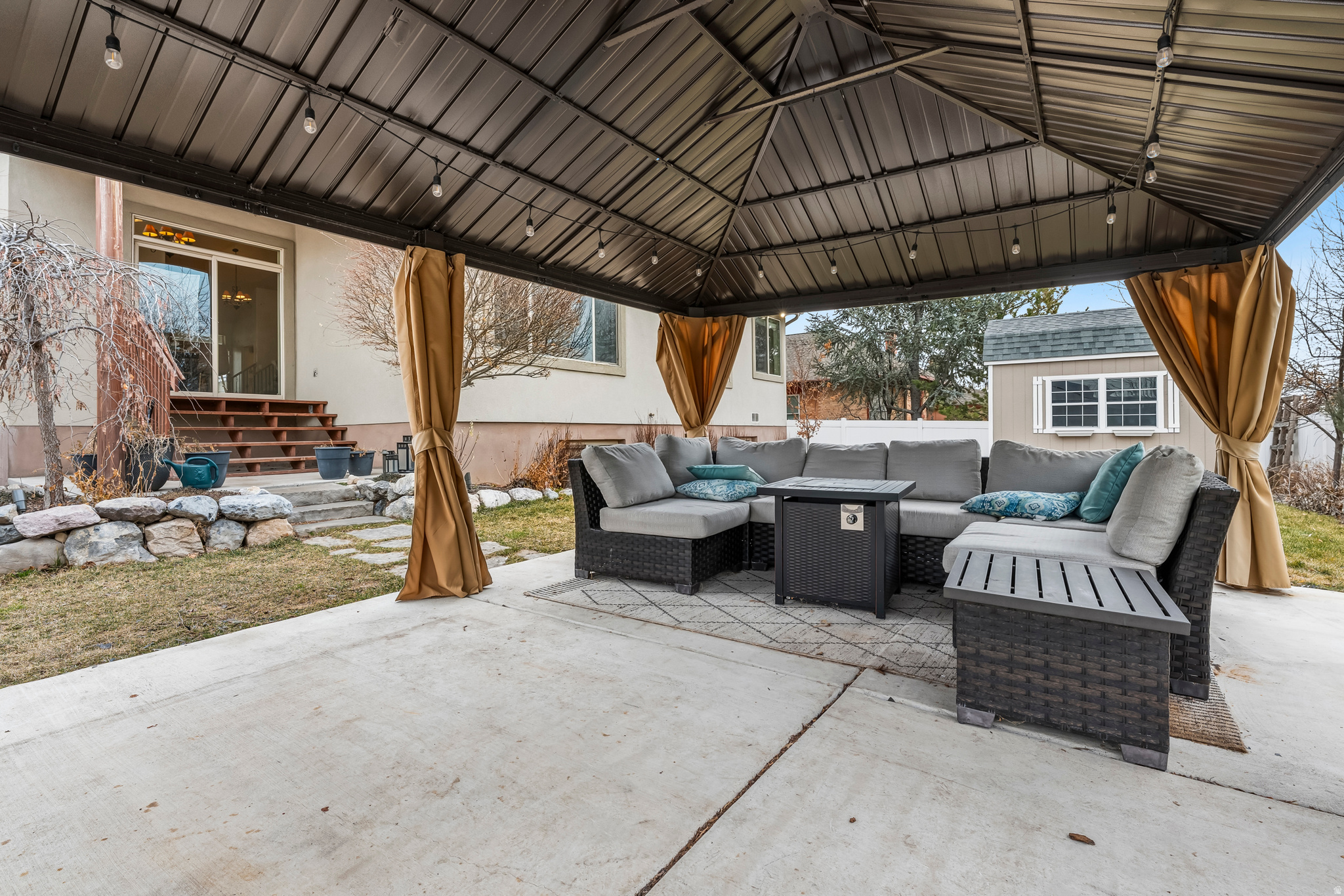 FOREST LANE - Residential