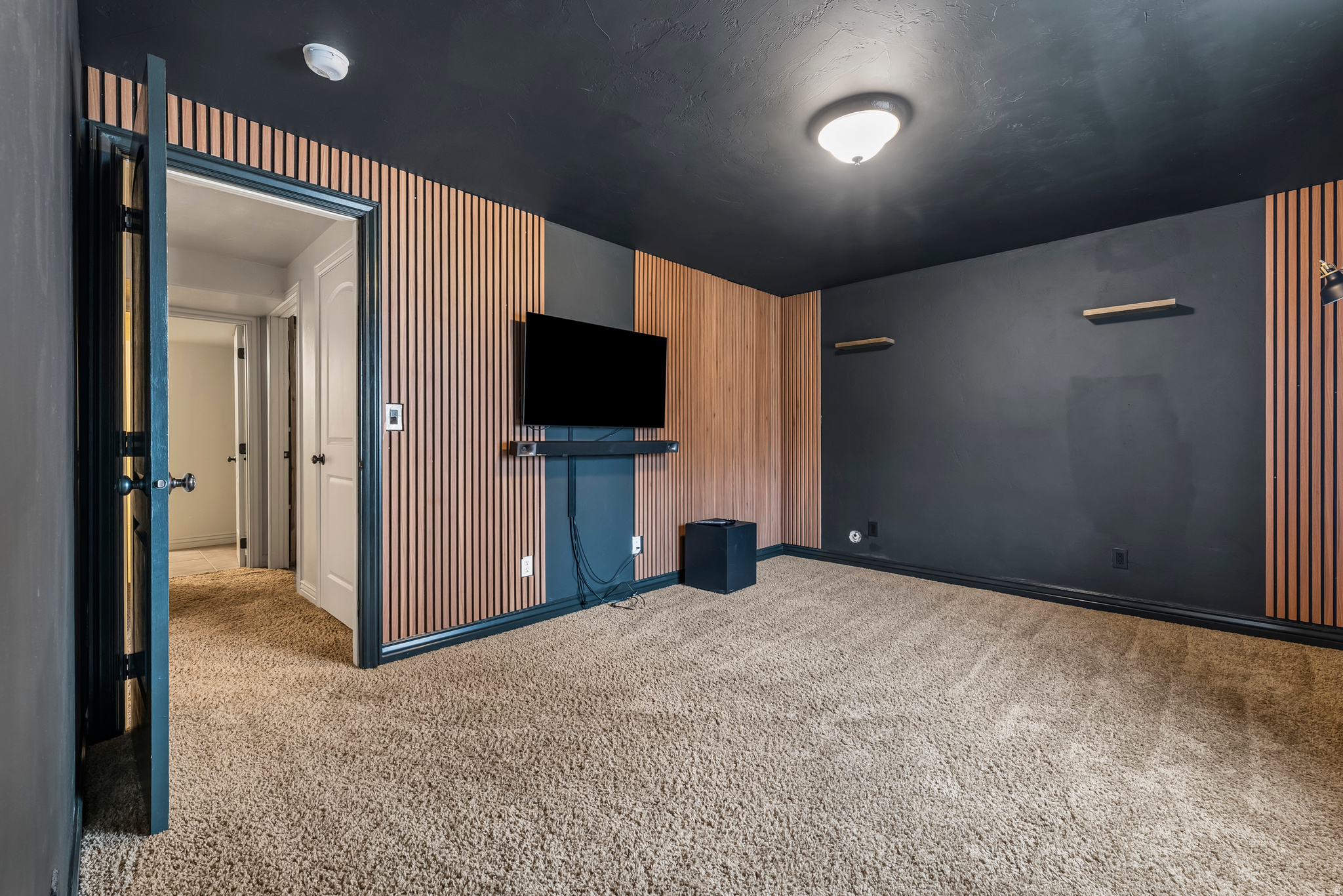 FOREST LANE - Residential