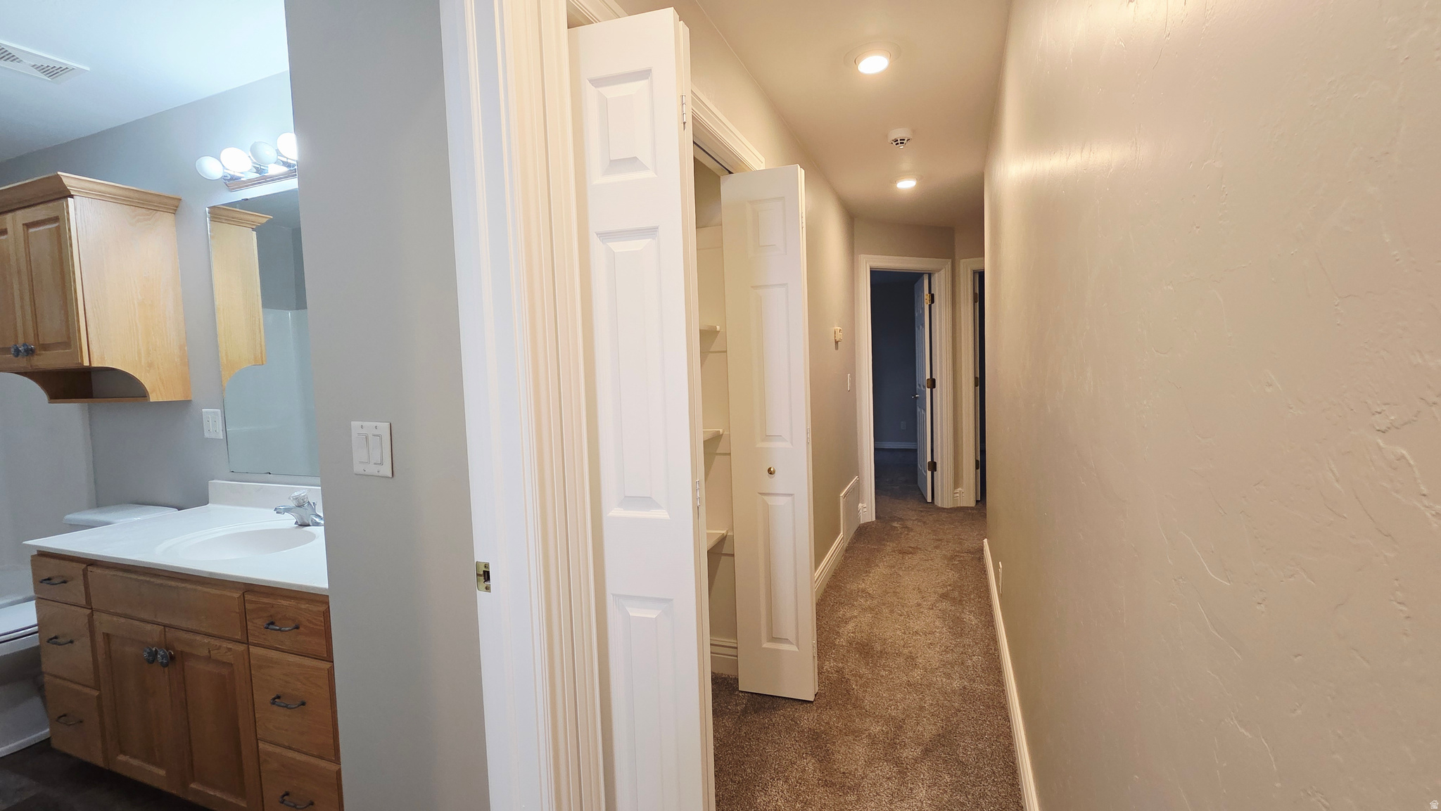 MOUNTAIN GREEN CONDOMINIUMS - Residential