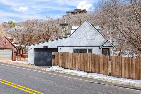 Tiny photo for 6724 E EMIGRATION CANYON RD, Emigration Canyon, UT 84108 (MLS # 2140975)