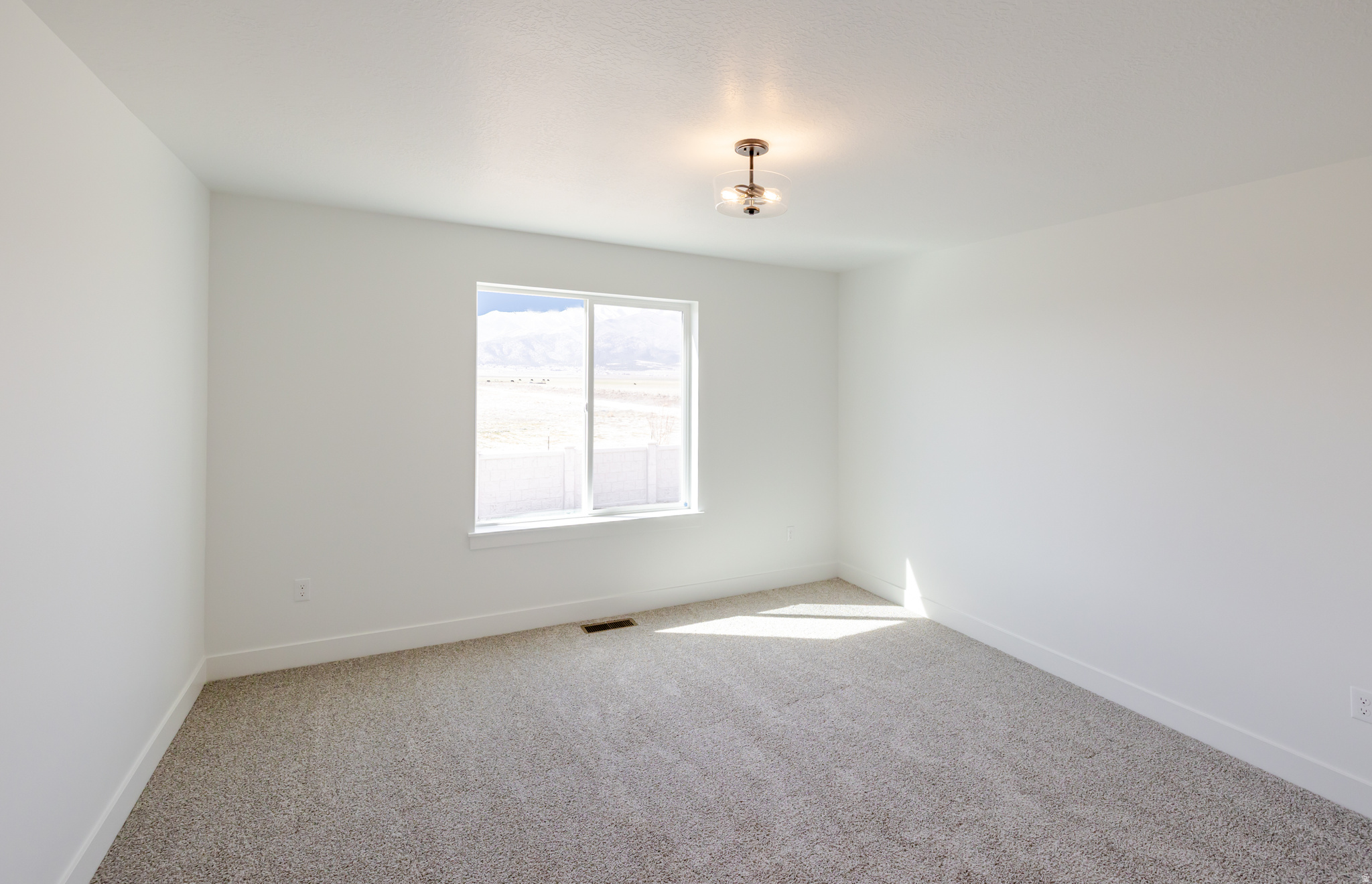 ROSE RANCH - Residential