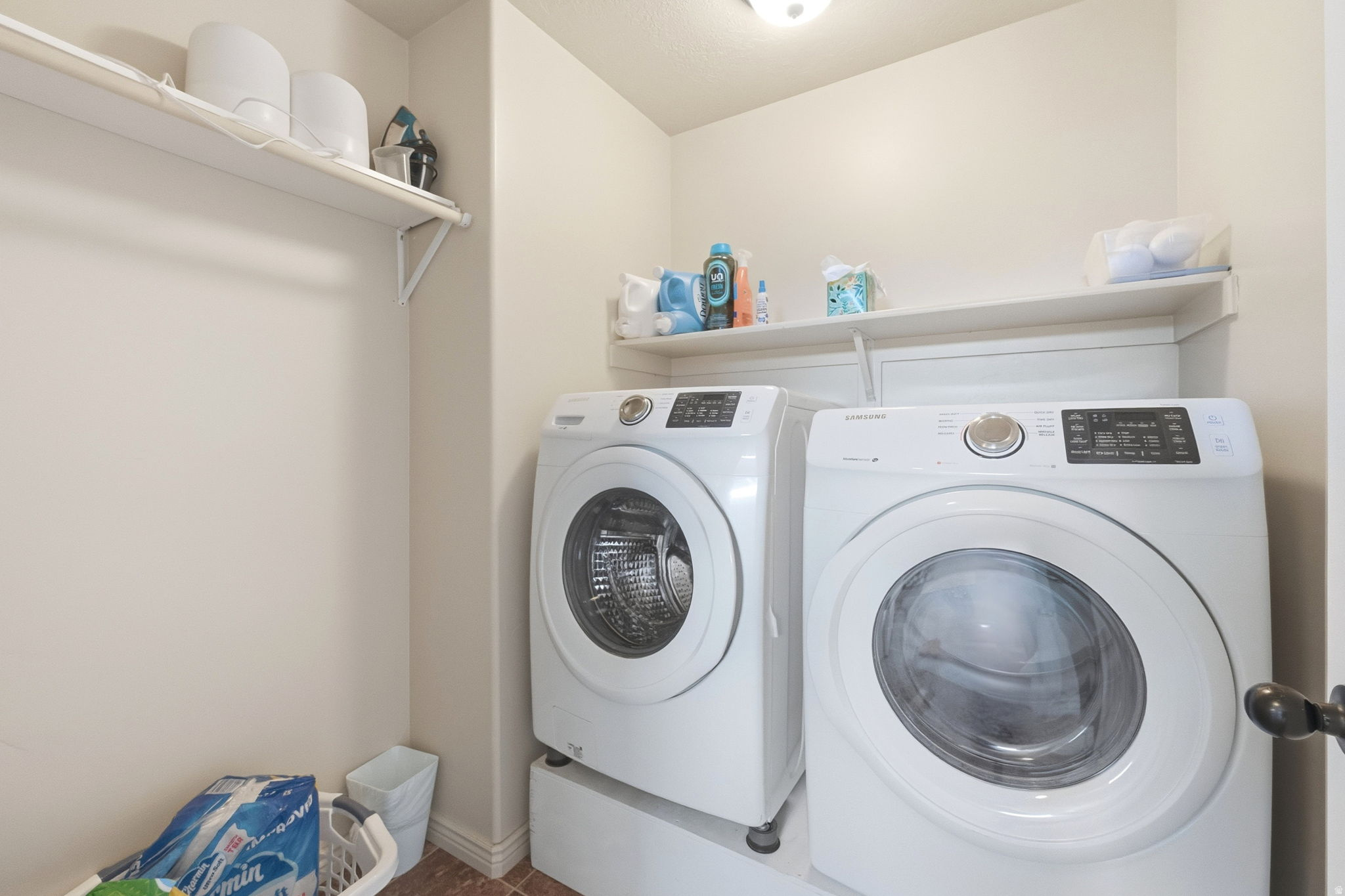 COTTAGES - Residential