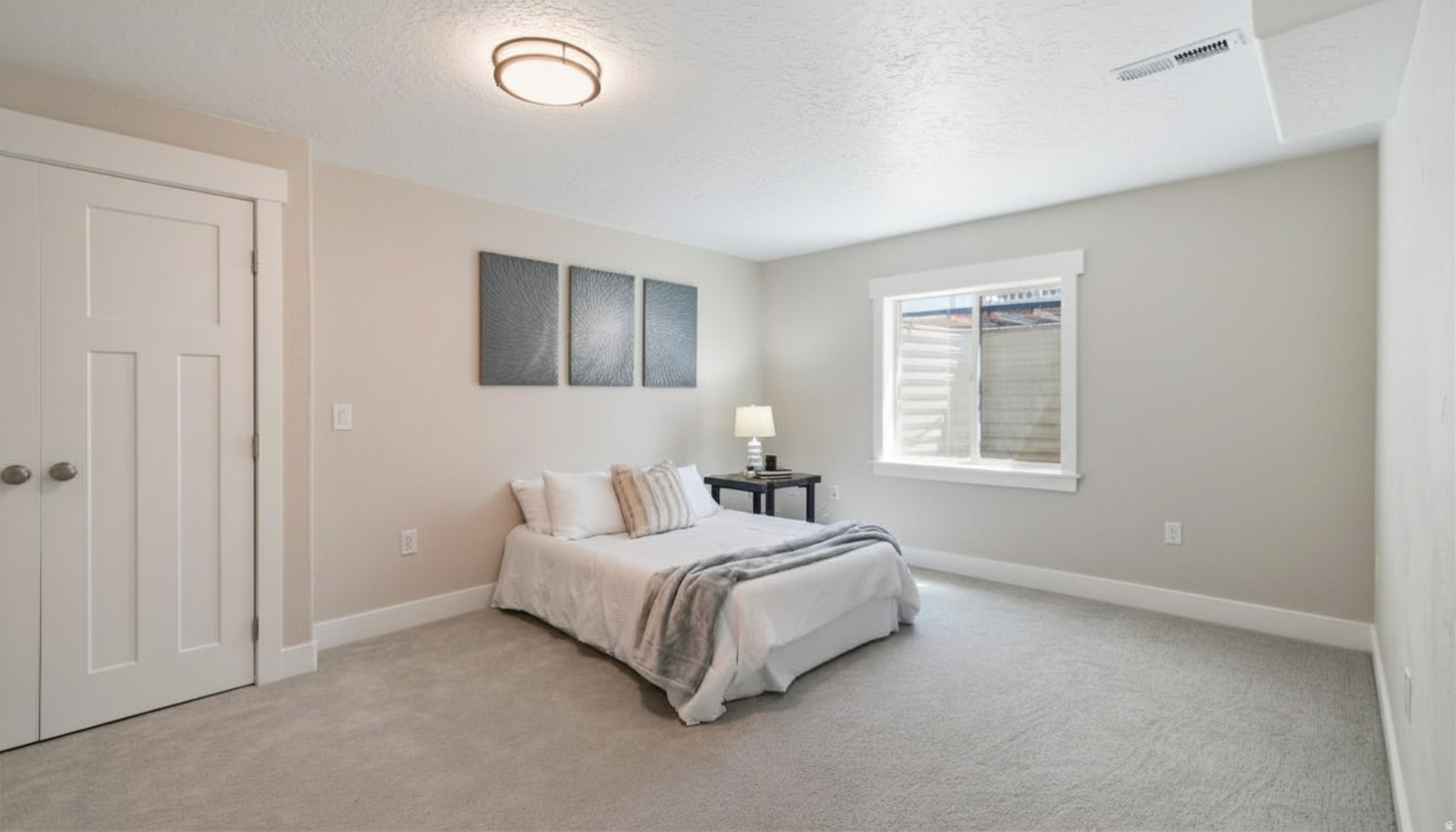 PELICAN BAY - Residential
