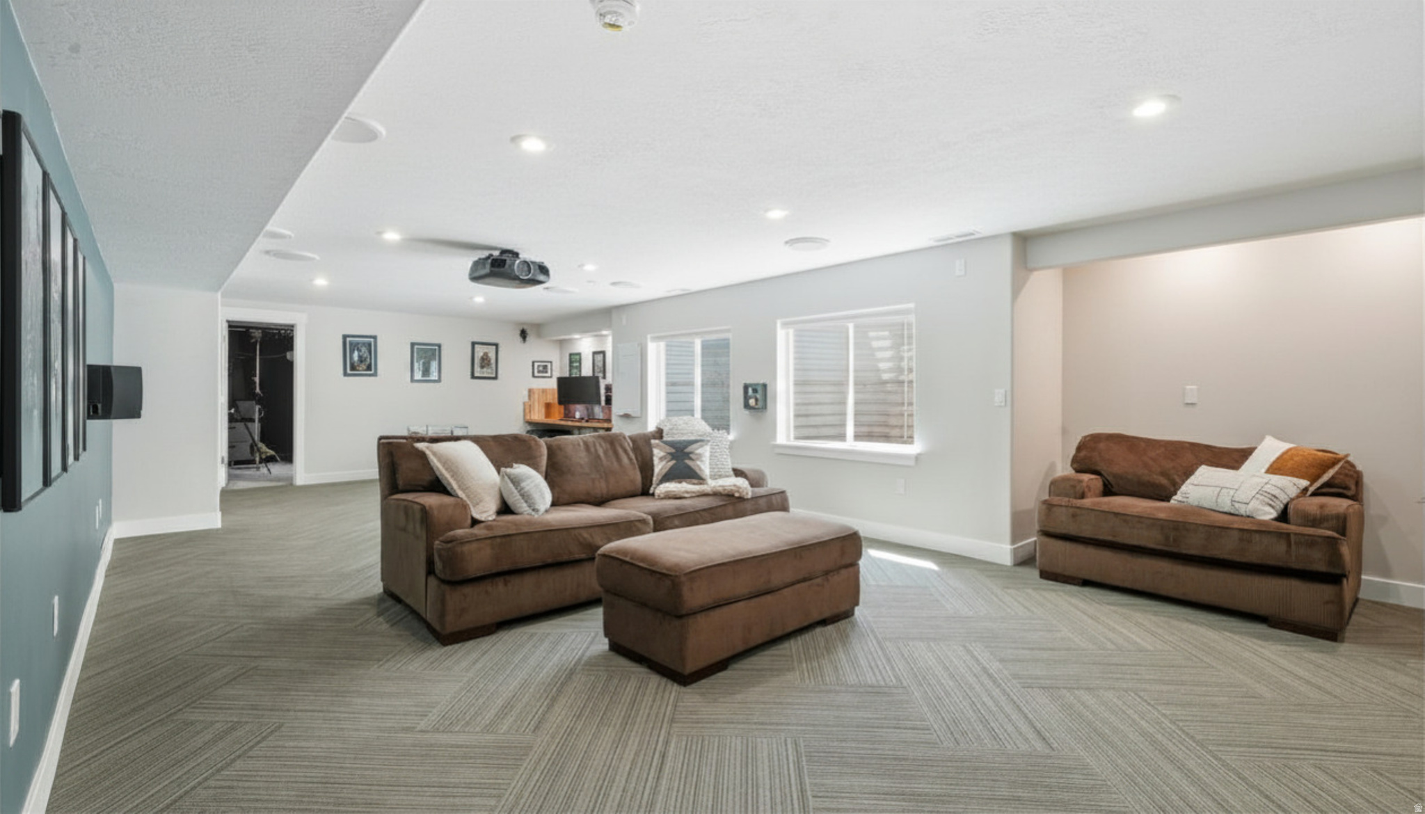 PELICAN BAY - Residential