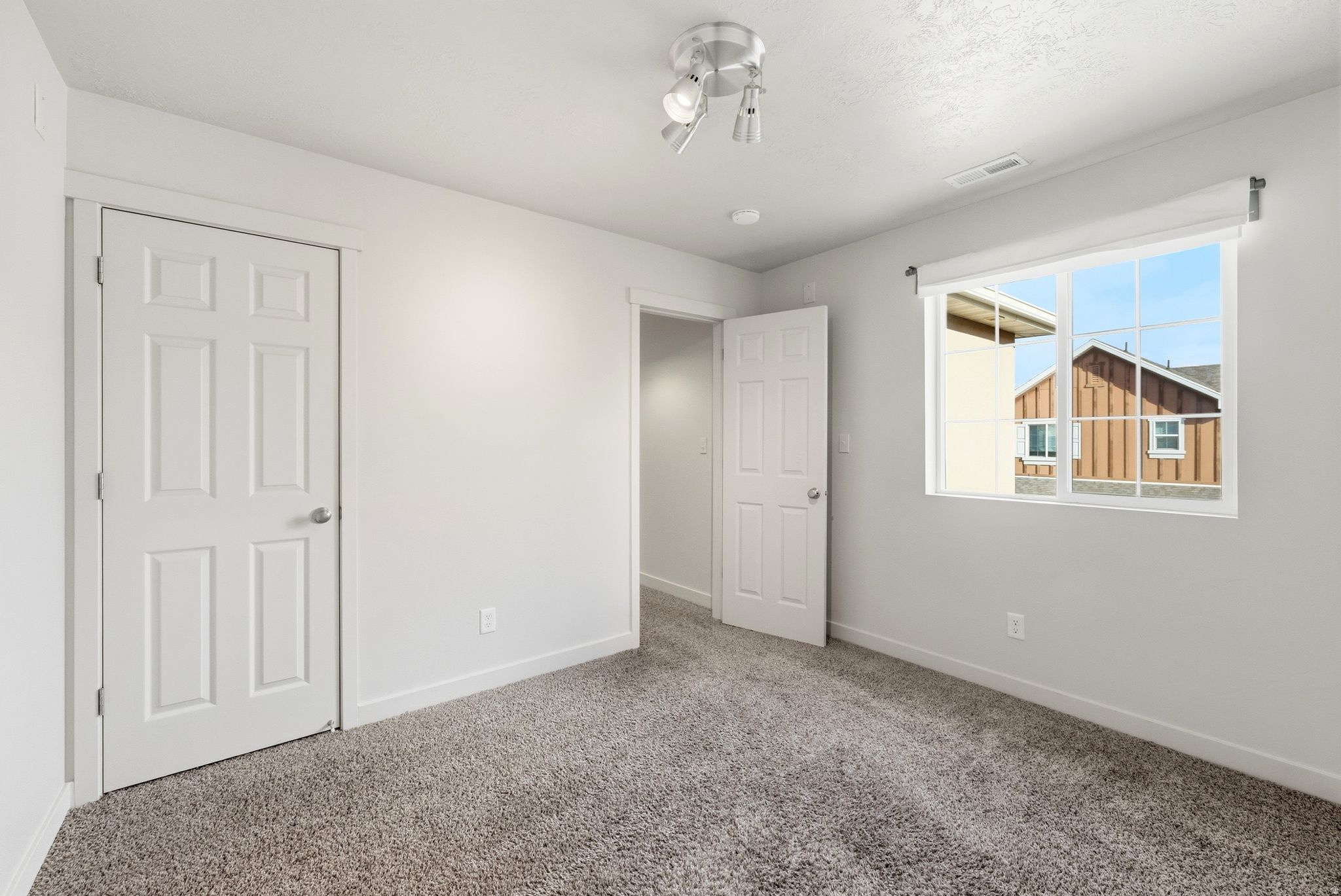 FOXBORO NORTH - Residential