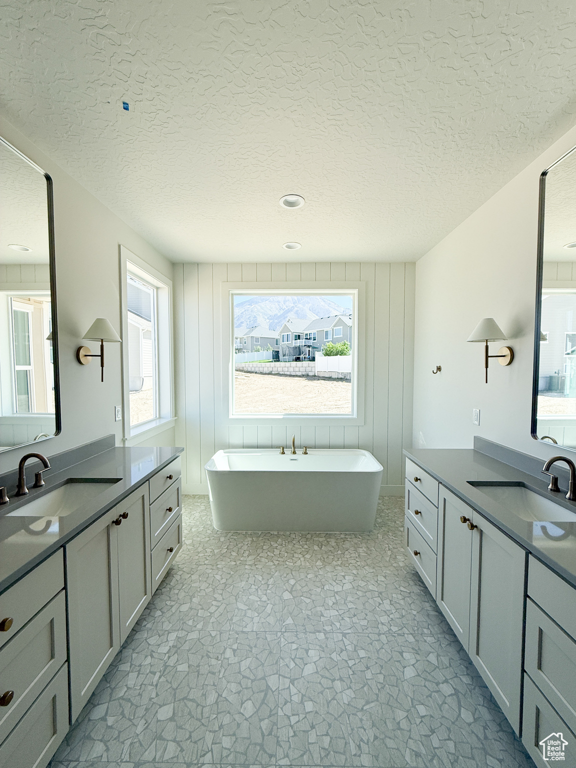 AMBLEVIEW ESTATES - Residential