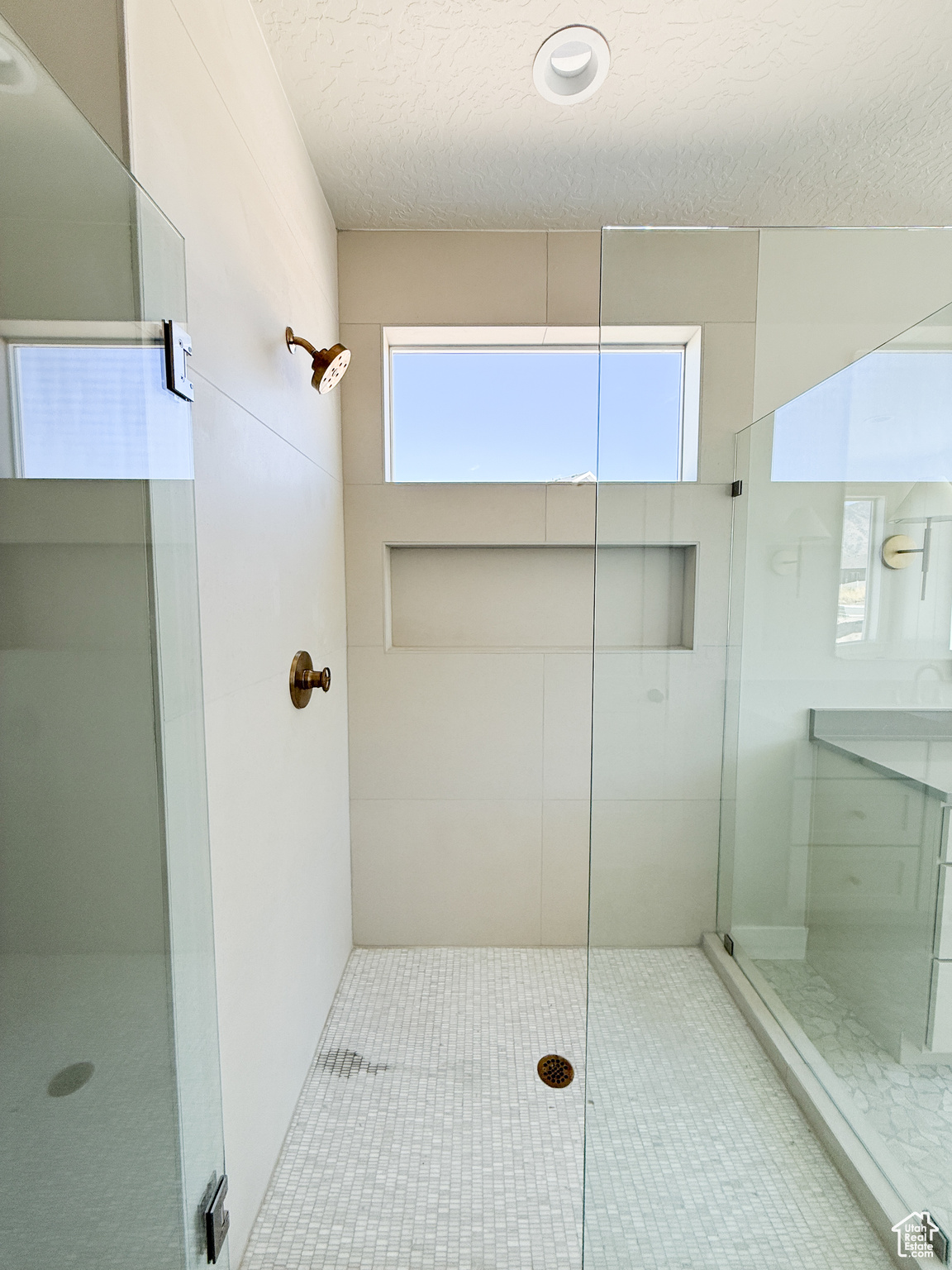 AMBLEVIEW ESTATES - Residential