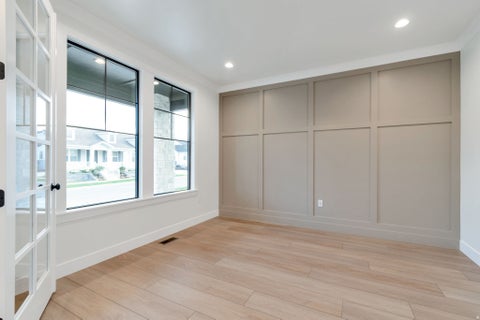 Tiny photo for 756 W SARA DR, Saratoga Springs, UT 84045 (MLS # 2173954)