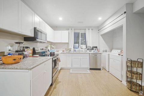 Tiny photo for 4144 W FOXVIEW DR, South Jordan, UT 84009 (MLS # 2083731)