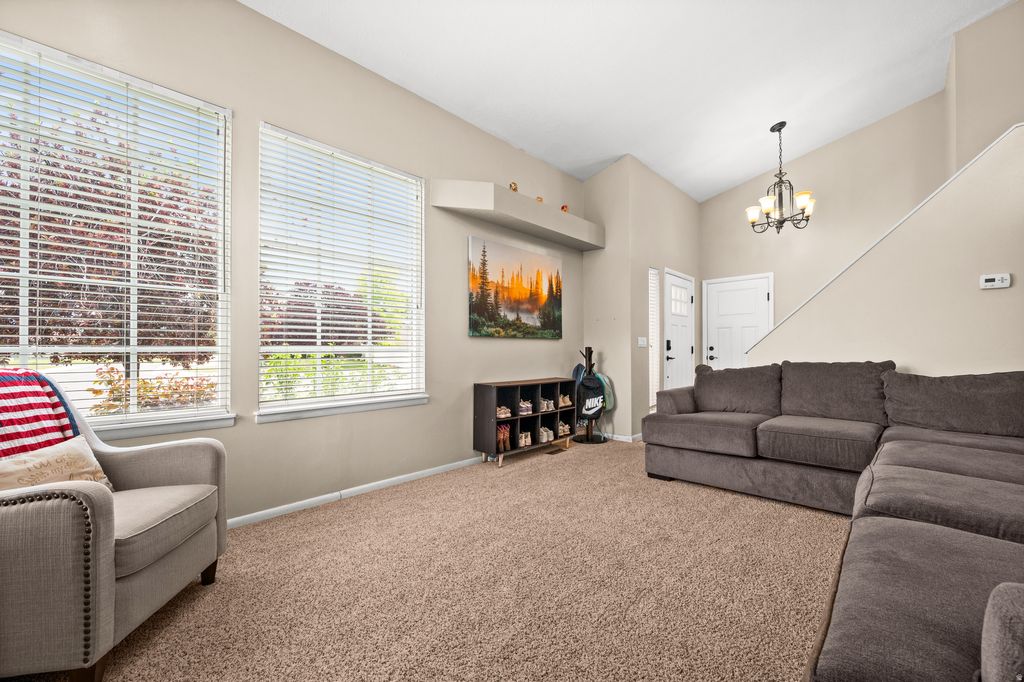 Photo of 5633 S CROSSPARK DR W, Taylorsville, UT 84123 (MLS # 2162082)