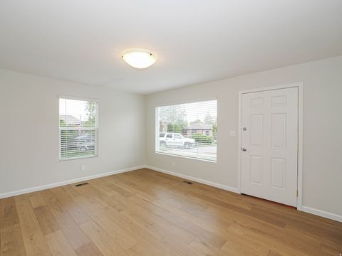 Tiny photo for 3010 E 3345 S, Salt Lake City, UT 84109 (MLS # 2156268)