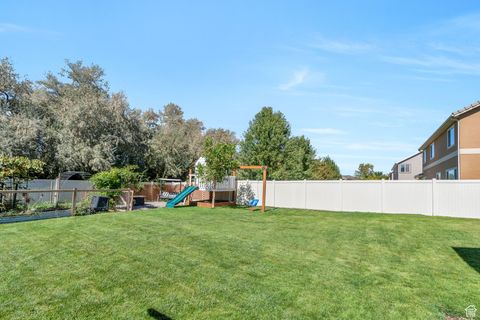 Tiny photo for 1752 S WEEPING WILLOW WAY S, Lehi, UT 84043 (MLS # 2115248)