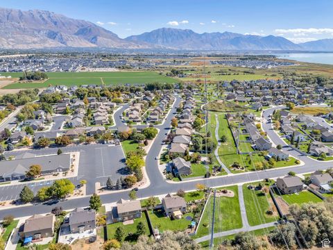 Tiny photo for 1752 S WEEPING WILLOW WAY S, Lehi, UT 84043 (MLS # 2115248)