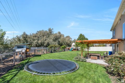 Tiny photo for 1752 S WEEPING WILLOW WAY S, Lehi, UT 84043 (MLS # 2115248)