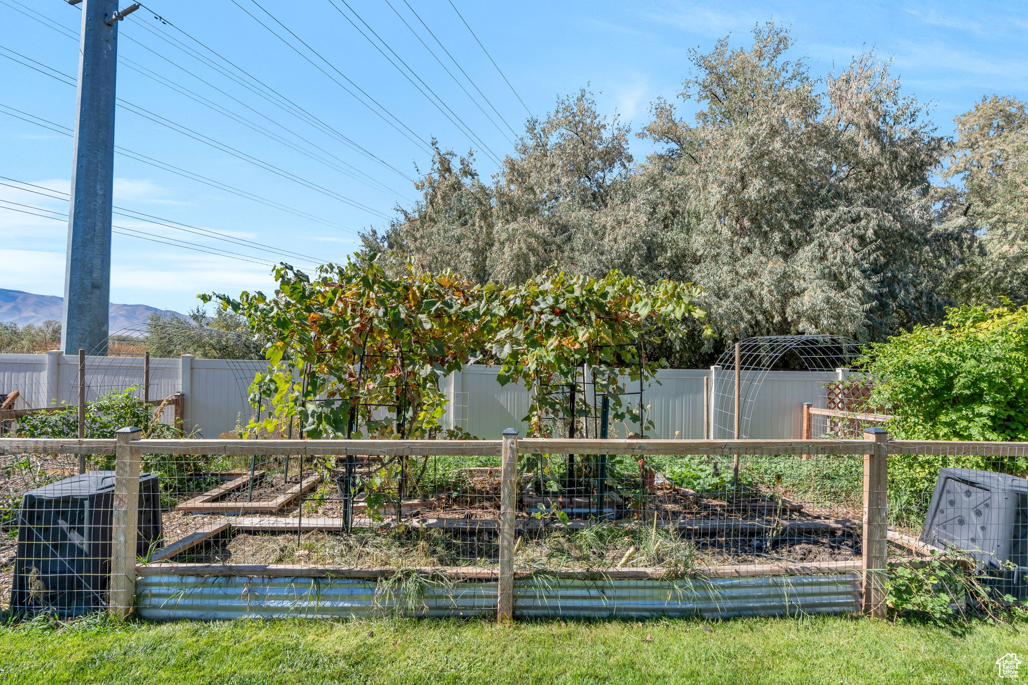 SPRING CREEK RANCH - Residential