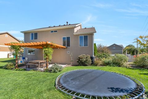 Tiny photo for 1752 S WEEPING WILLOW WAY S, Lehi, UT 84043 (MLS # 2115248)