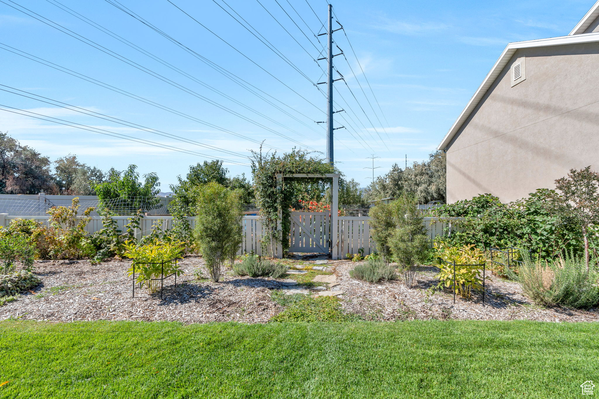 SPRING CREEK RANCH - Residential