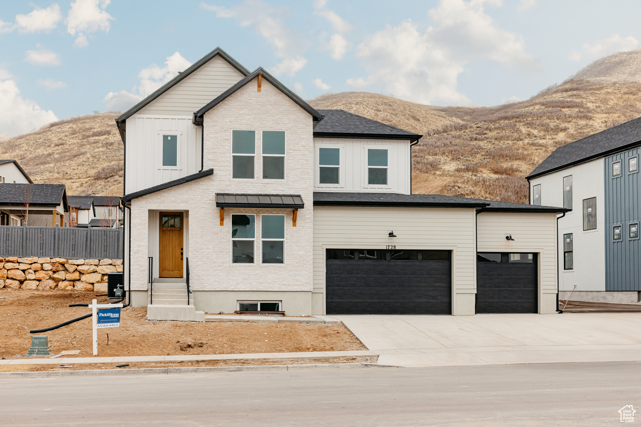 CANYON POINT - Residential