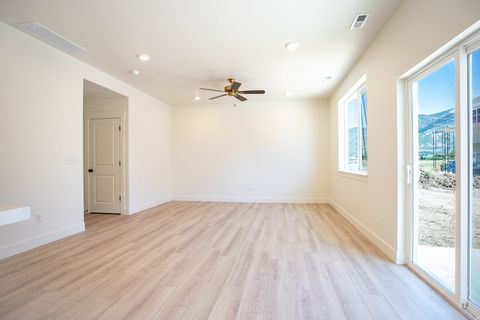 Tiny photo for 571 W 1775 N, Harrisville, UT 84404 (MLS # 2173881)