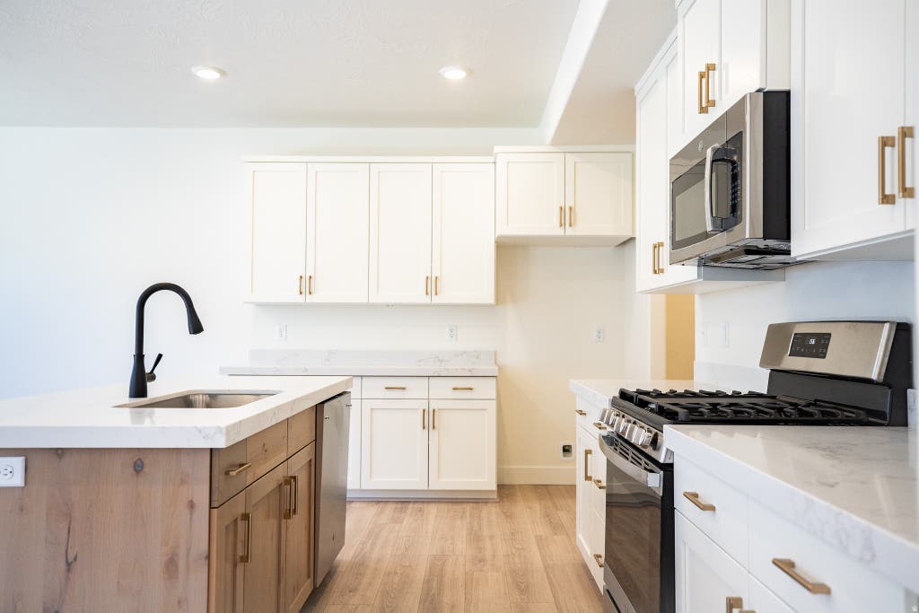 Photo of 571 W 1775 N, Harrisville, UT 84404 (MLS # 2173881)