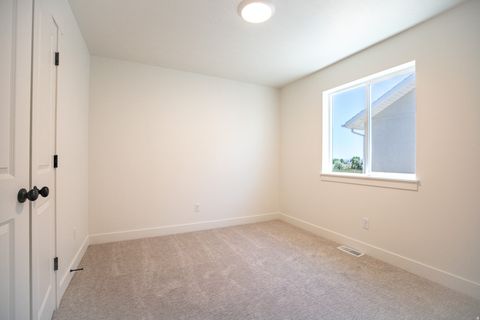 Tiny photo for 571 W 1775 N, Harrisville, UT 84404 (MLS # 2173881)