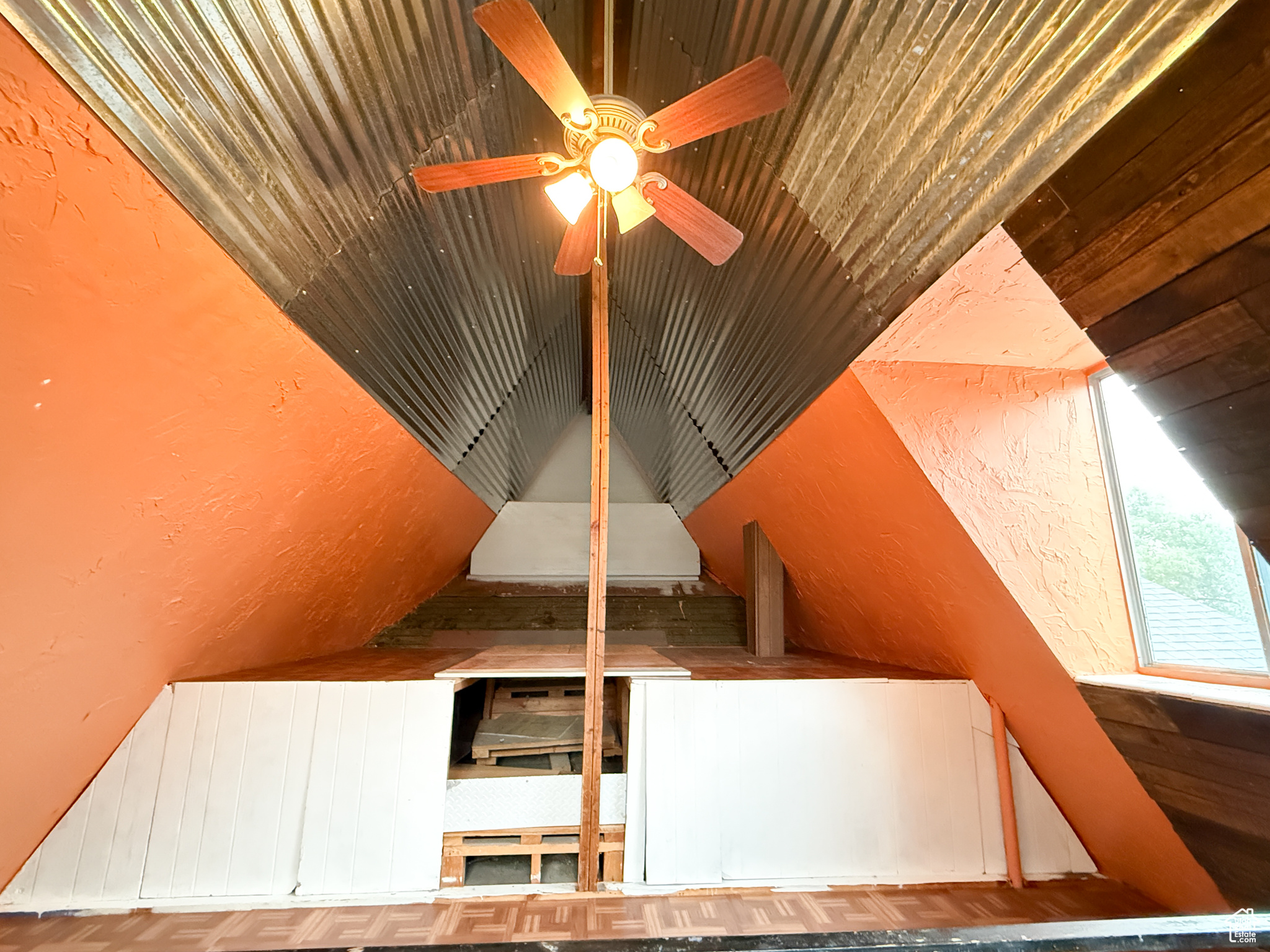 COUNTRY CLUB HEIGHTS - Residential