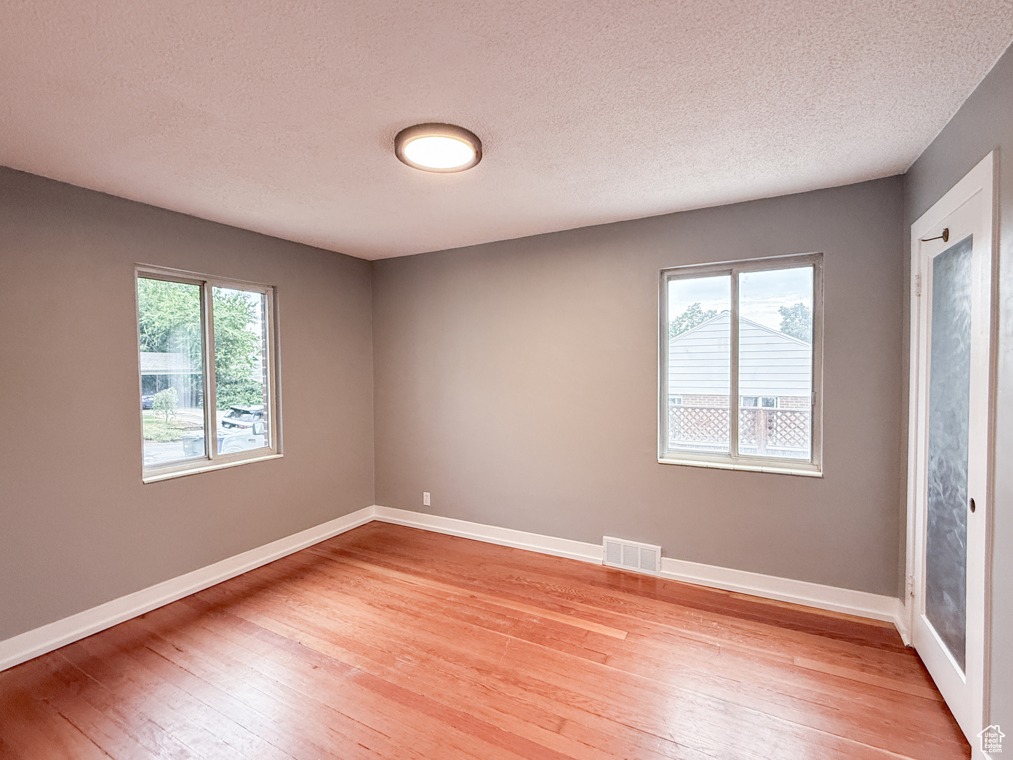 COUNTRY CLUB HEIGHTS - Residential