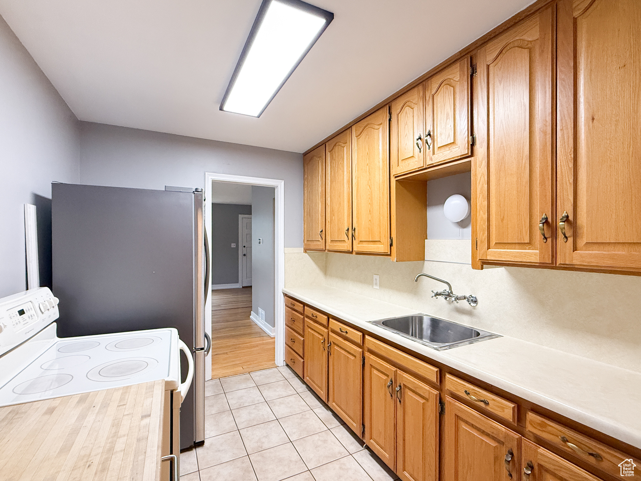 COUNTRY CLUB HEIGHTS - Residential