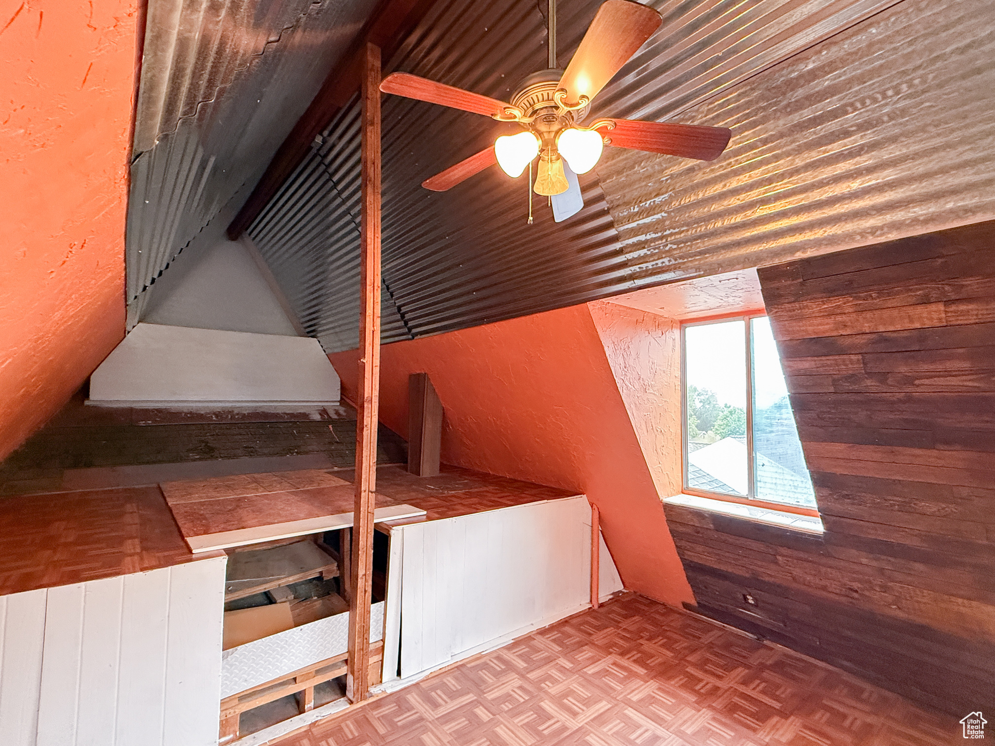 COUNTRY CLUB HEIGHTS - Residential