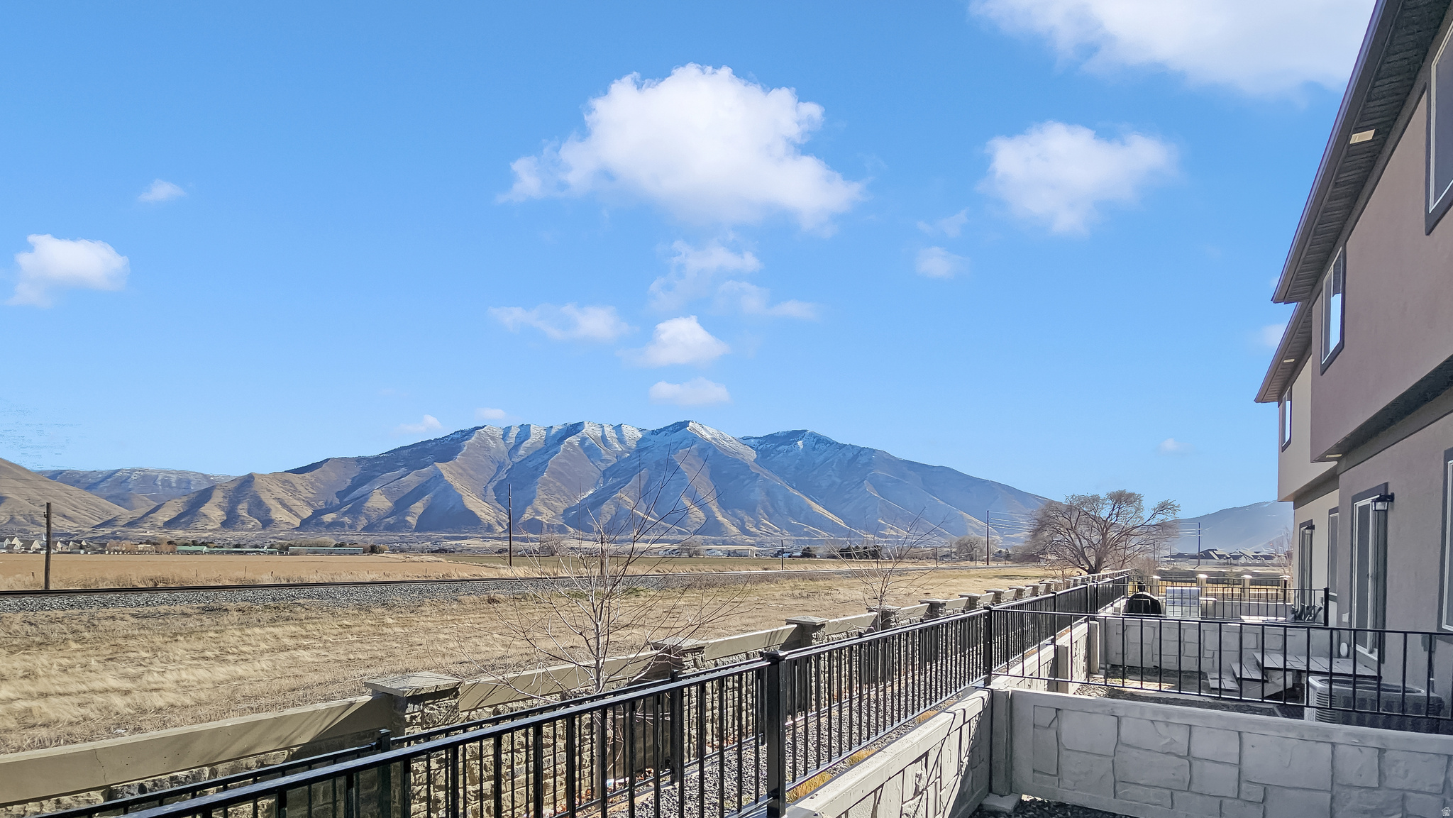 LEGACY TOWNHOMES - Residential