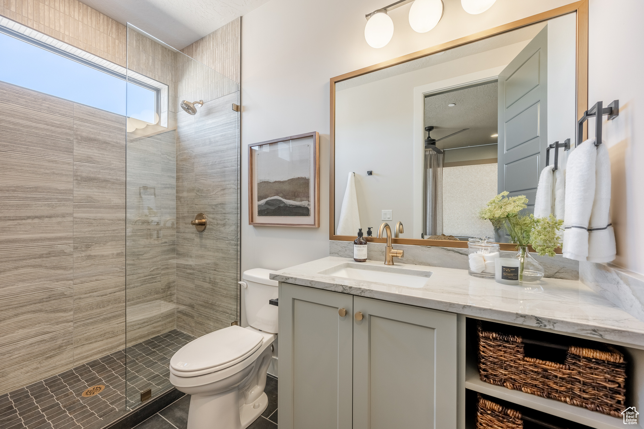 ISLAND AT CORAL CANYON - Residential Income